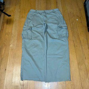 Crazy baggy 2000's skater style cargos🔥